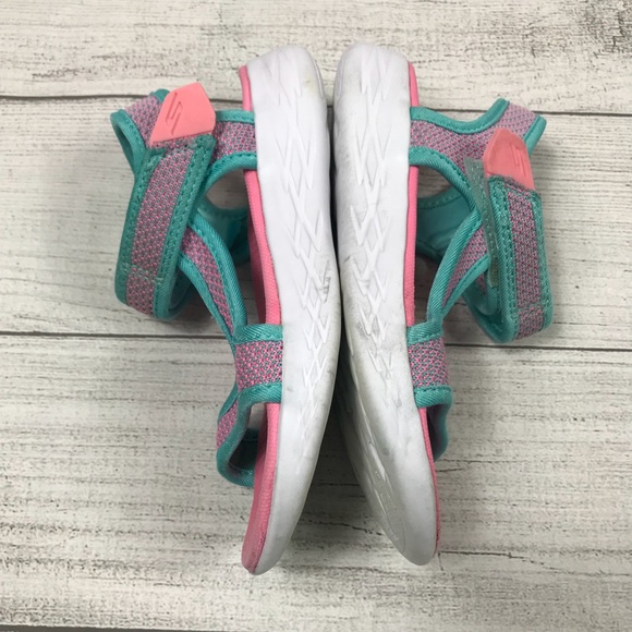 Skechers On-the-Go Sandals Girls Size 13 - Picture 4 of 9